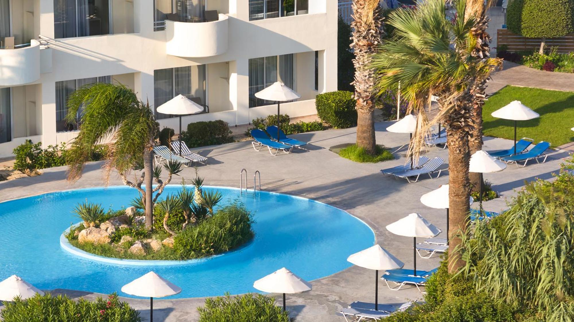 Hotell Blue Bay 4*